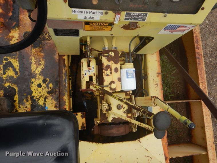 image for item FU9581 Ferguson SP-912 pneumatic roller