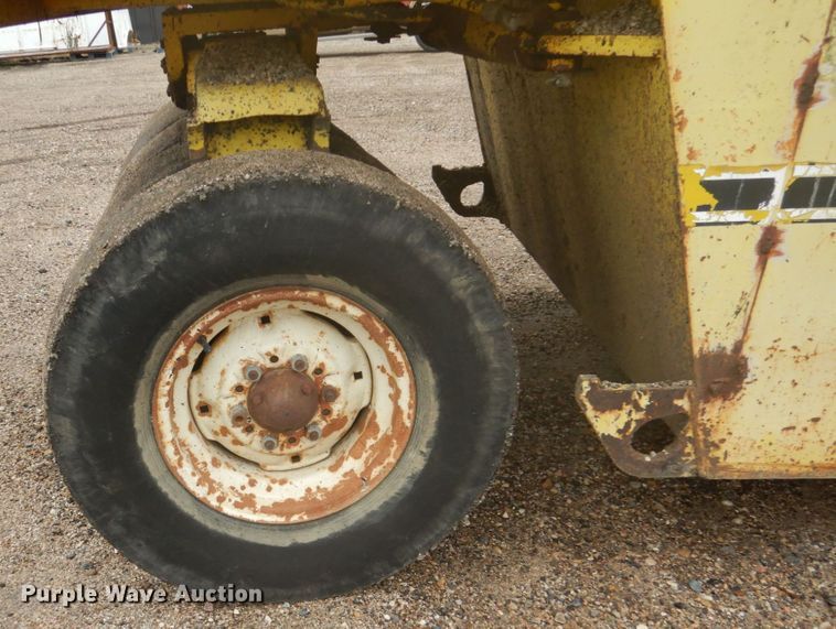 image for item FU9581 Ferguson SP-912 pneumatic roller