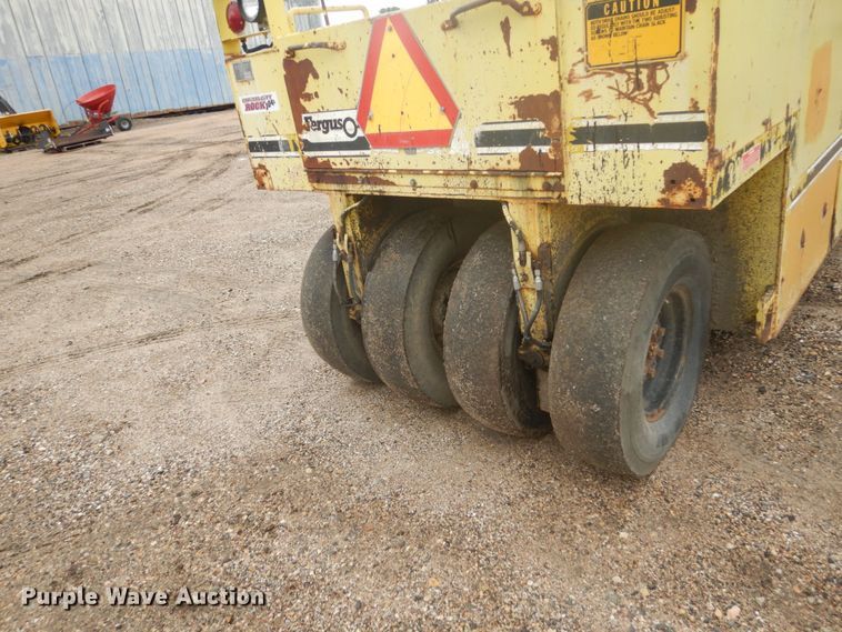 image for item FU9581 Ferguson SP-912 pneumatic roller