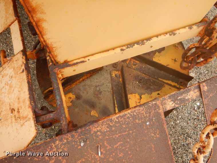 image for item FU9582 1997 International 4700 spreader truck