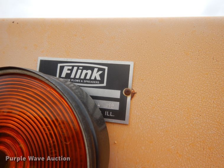 image for item FU9582 1997 International 4700 spreader truck