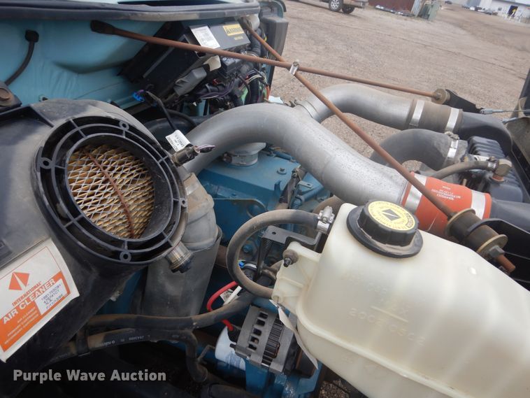 image for item FU9582 1997 International 4700 spreader truck