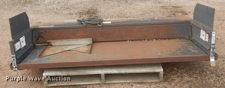 image for item FU9586 Eagle Lift 38X64 end gate lift