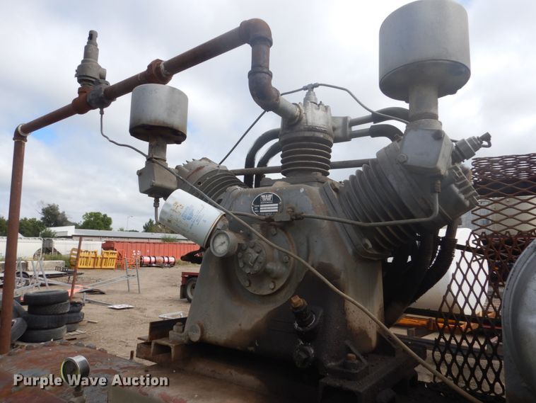 image for item FU9590 Worthington air compressor