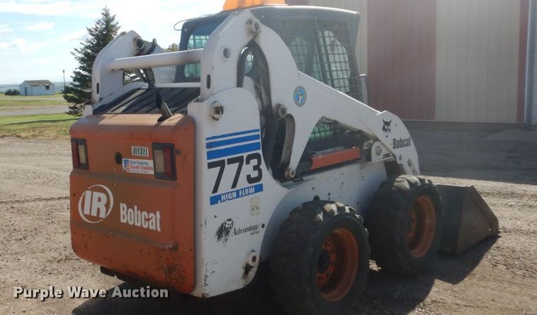 image for item FU9594 2000 Bobcat 773 skid steer