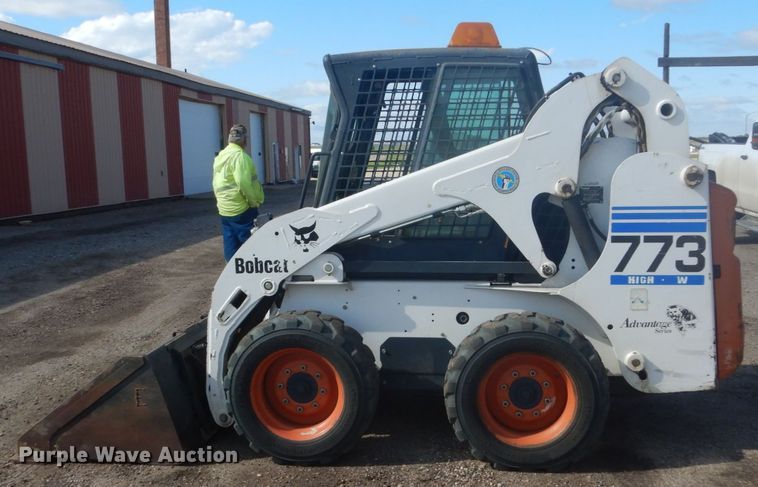 image for item FU9594 2000 Bobcat 773 skid steer