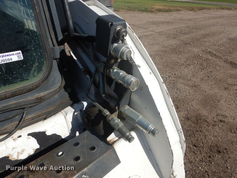 image for item FU9594 2000 Bobcat 773 skid steer