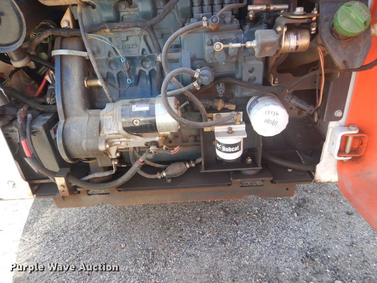 image for item FU9594 2000 Bobcat 773 skid steer