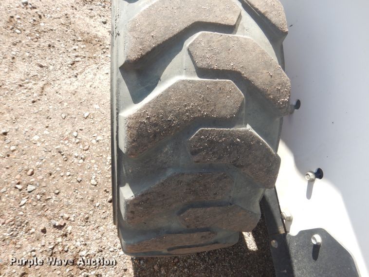 image for item FU9594 2000 Bobcat 773 skid steer