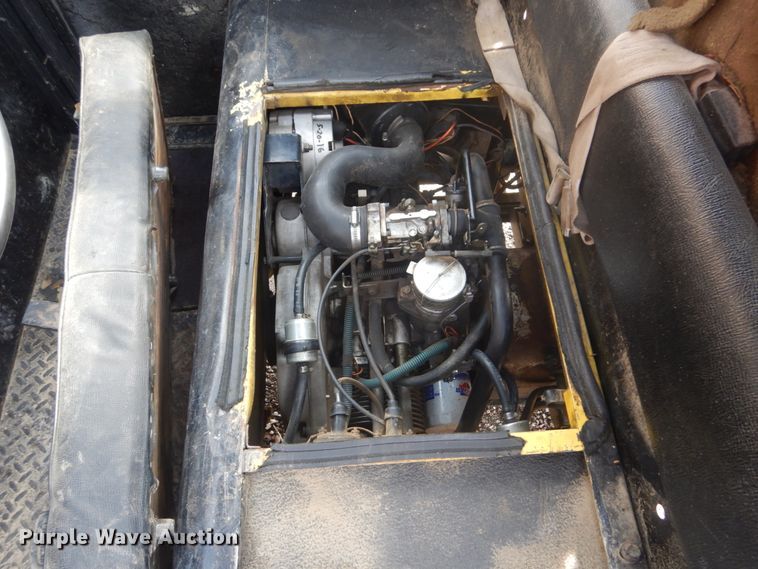 image for item FU9595 1984 Cushman 898452-8420 utility vehicle