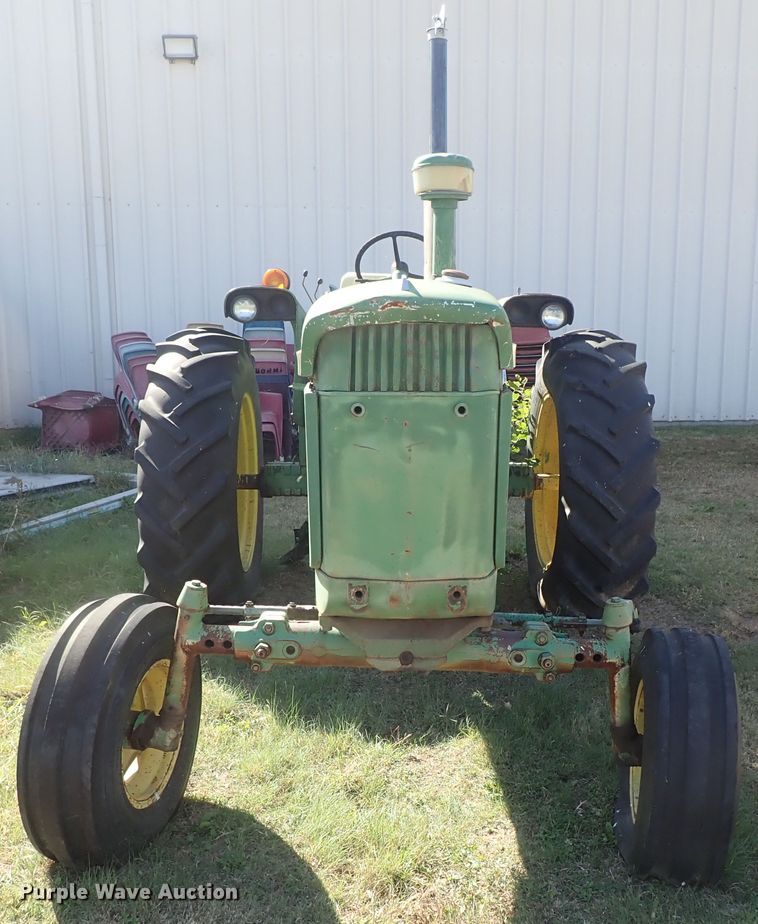 image for item GA9886 John Deere 3020 tractor
