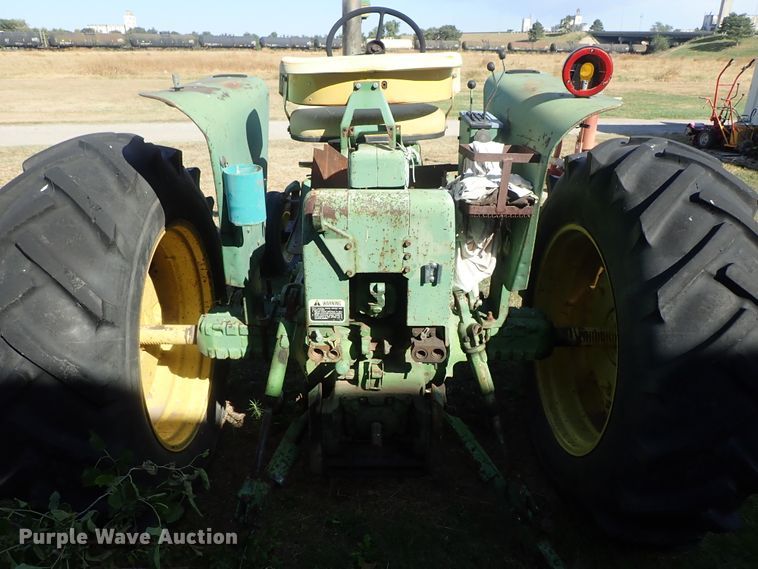 image for item GA9886 John Deere 3020 tractor