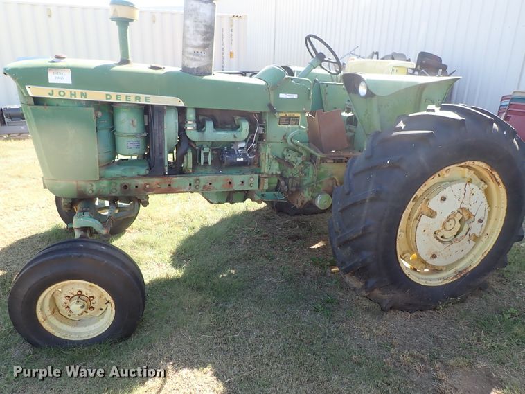 image for item GA9886 John Deere 3020 tractor