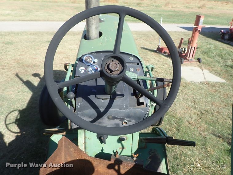 image for item GA9886 John Deere 3020 tractor