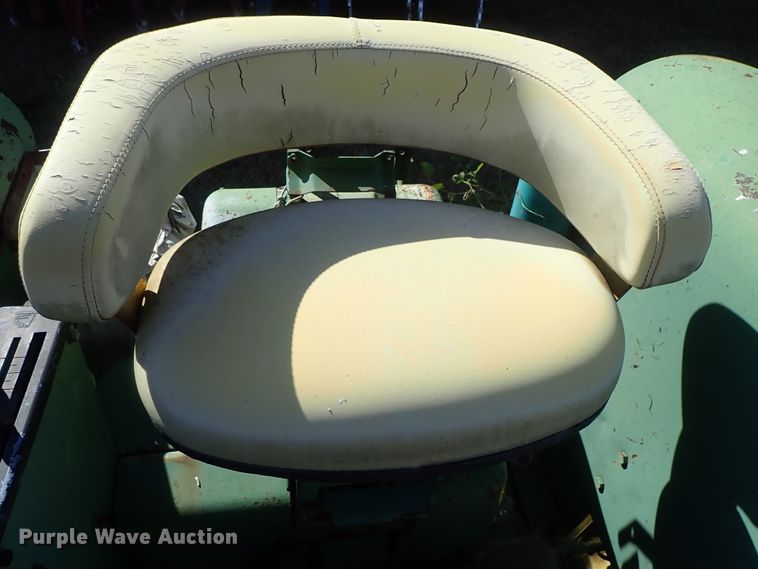 image for item GA9886 John Deere 3020 tractor