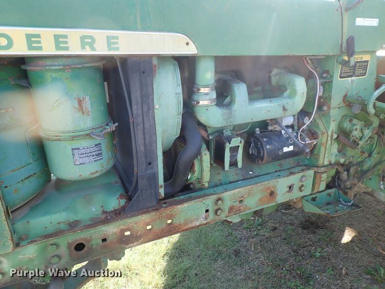 image for item GA9886 John Deere 3020 tractor