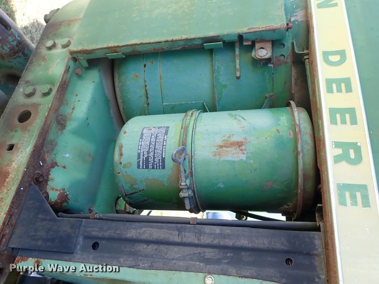 image for item GA9886 John Deere 3020 tractor