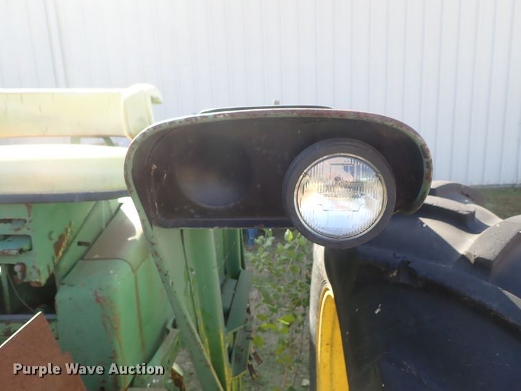 image for item GA9886 John Deere 3020 tractor