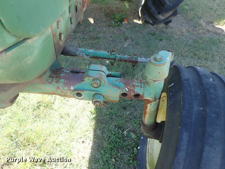 image for item GA9886 John Deere 3020 tractor