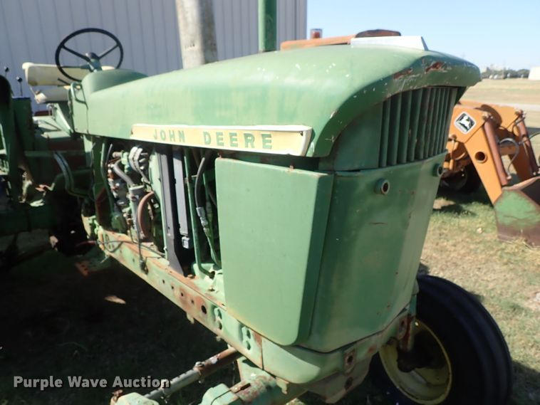 image for item GA9886 John Deere 3020 tractor
