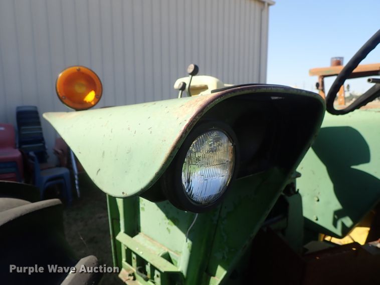 image for item GA9886 John Deere 3020 tractor