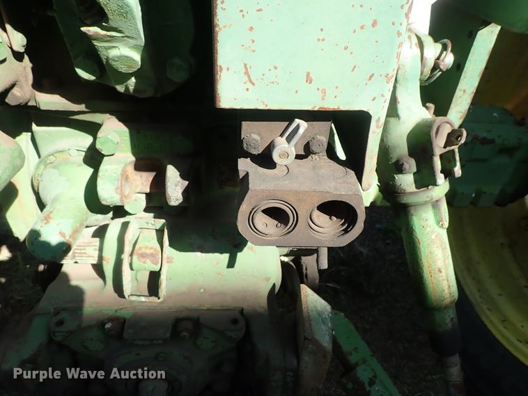 image for item GA9886 John Deere 3020 tractor