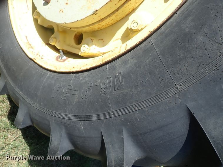 image for item GA9886 John Deere 3020 tractor