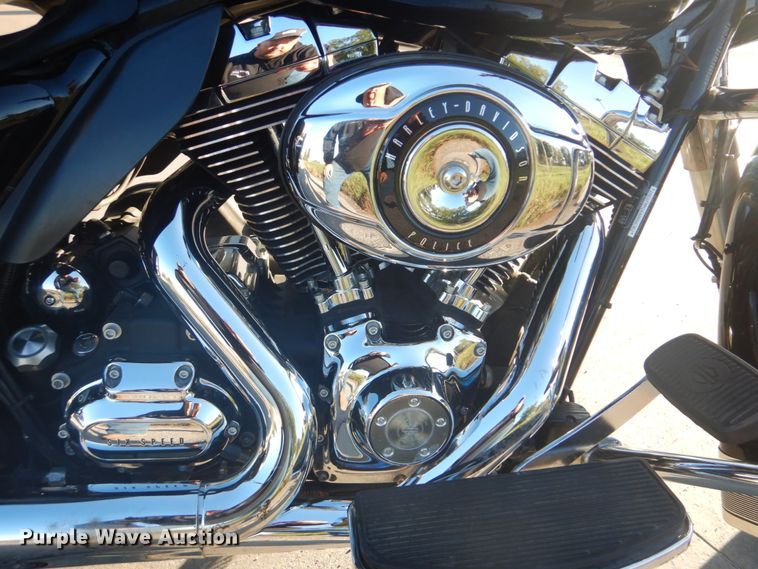 image for item GC9584 2010 Harley Davidson Electra Glide motorcycle
