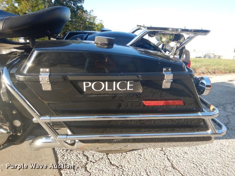 image for item GC9584 2010 Harley Davidson Electra Glide motorcycle