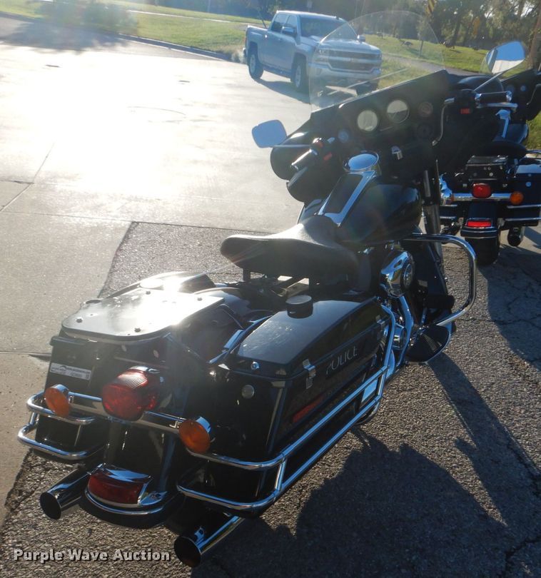 image for item GC9585 2011 Harley Davidson Electra Glide motorcycle