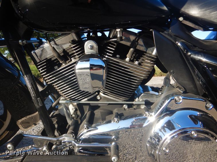 image for item GC9585 2011 Harley Davidson Electra Glide motorcycle