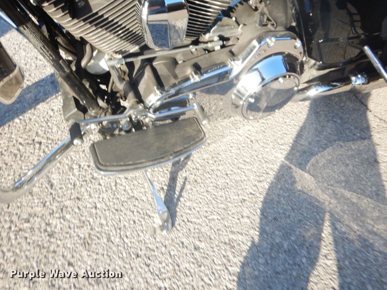 image for item GC9585 2011 Harley Davidson Electra Glide motorcycle