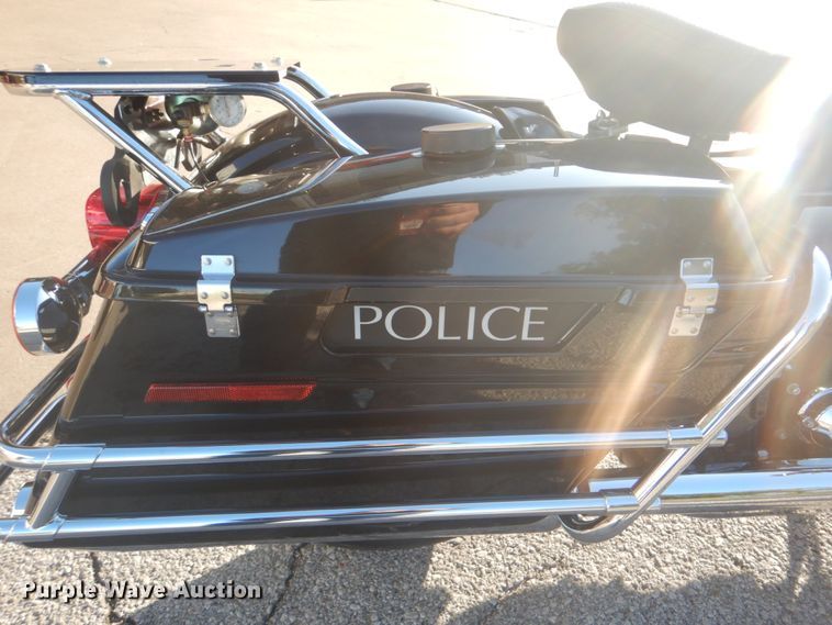 image for item GC9585 2011 Harley Davidson Electra Glide motorcycle