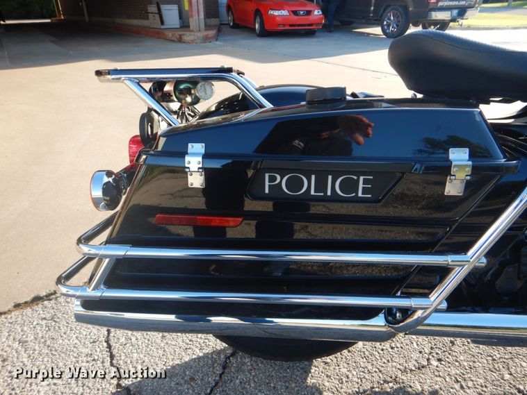 image for item GC9585 2011 Harley Davidson Electra Glide motorcycle