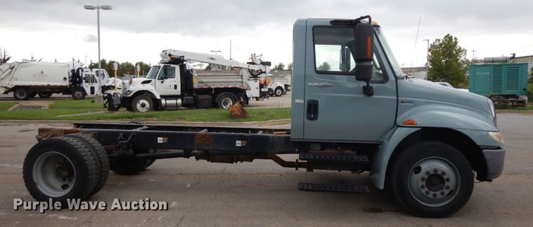 image for item GG9093 2011 International DuraStar 4300 truck cab and chassis