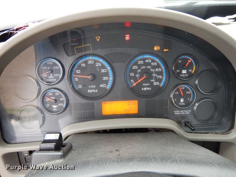 image for item GG9093 2011 International DuraStar 4300 truck cab and chassis