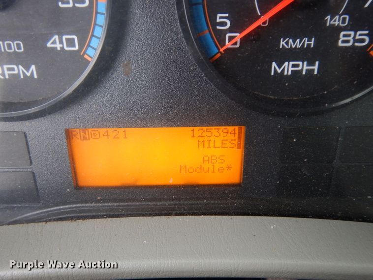 image for item GG9093 2011 International DuraStar 4300 truck cab and chassis