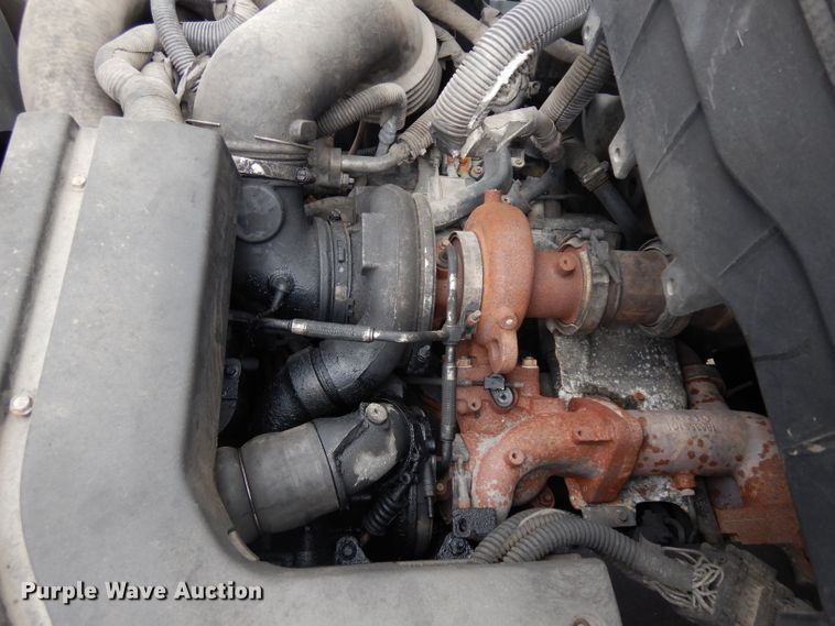 image for item GG9093 2011 International DuraStar 4300 truck cab and chassis