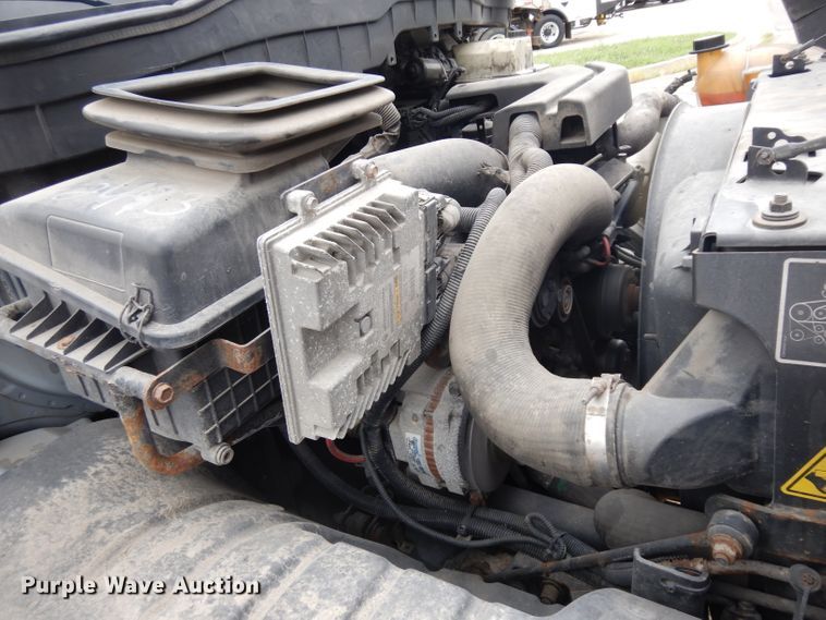 image for item GG9093 2011 International DuraStar 4300 truck cab and chassis