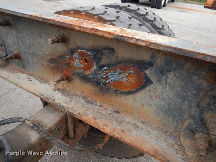 image for item GG9093 2011 International DuraStar 4300 truck cab and chassis