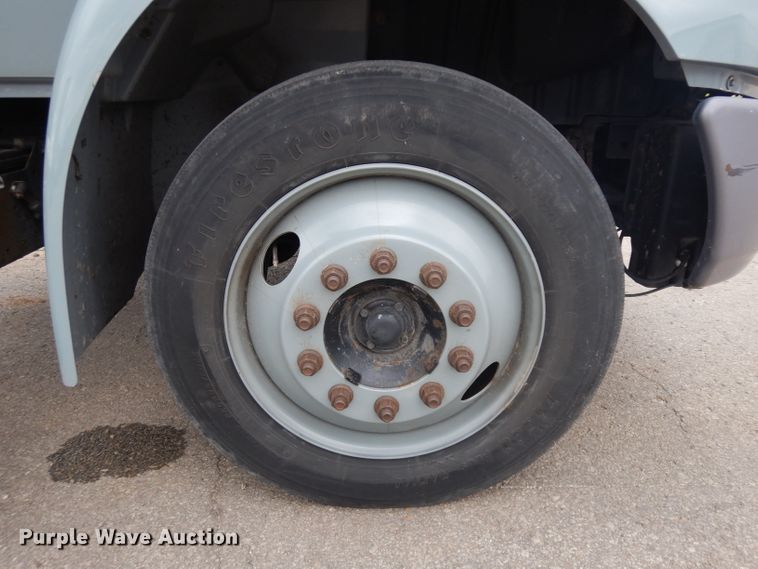 image for item GG9093 2011 International DuraStar 4300 truck cab and chassis