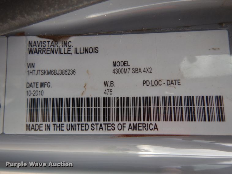 image for item GG9093 2011 International DuraStar 4300 truck cab and chassis