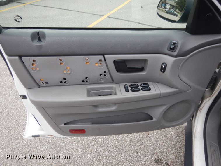 image for item GI9344 2005 Ford Taurus