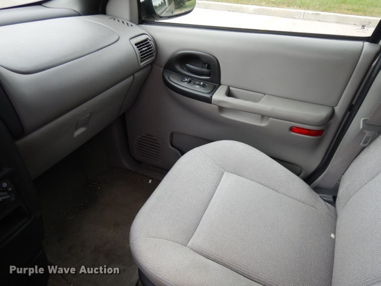 image for item GI9345 2004 Chevrolet Venture van