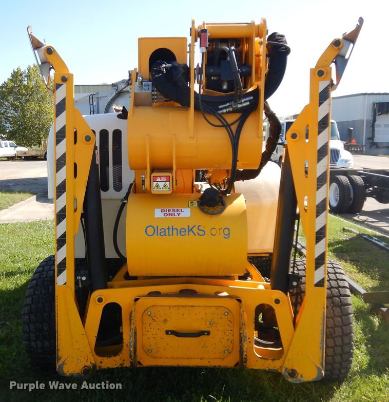 image for item GI9355 2008 Nifty SD64 boom lift