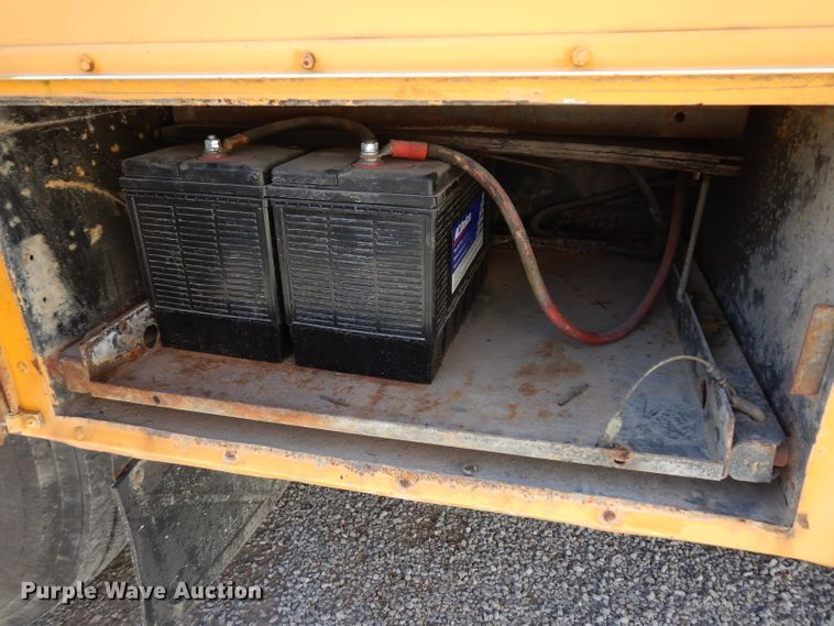 image for item GI9361 1996 Blue Bird TC2000 school bus