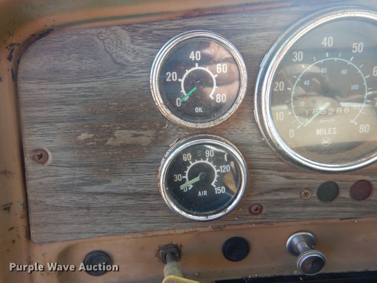 image for item DD4502 1978 Chevrolet 700 silage truck