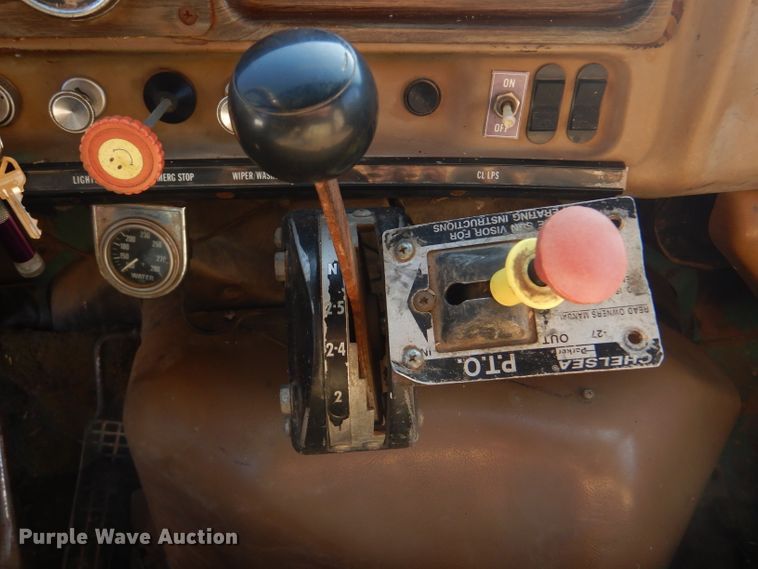 image for item DD4502 1978 Chevrolet 700 silage truck