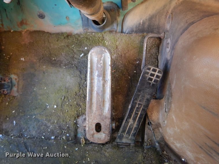 image for item DD4502 1978 Chevrolet 700 silage truck