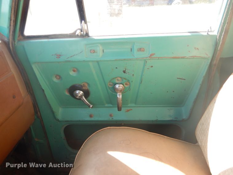 image for item DD4502 1978 Chevrolet 700 silage truck